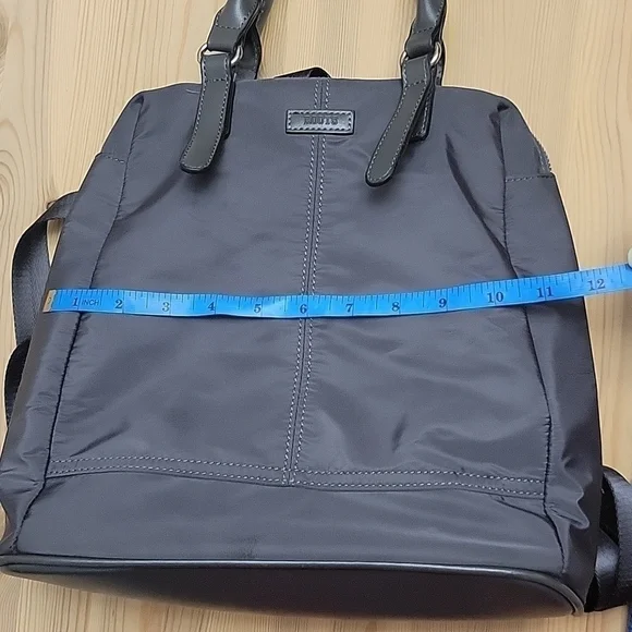 ROOTS Grey Backpack - Picture 5 of 7